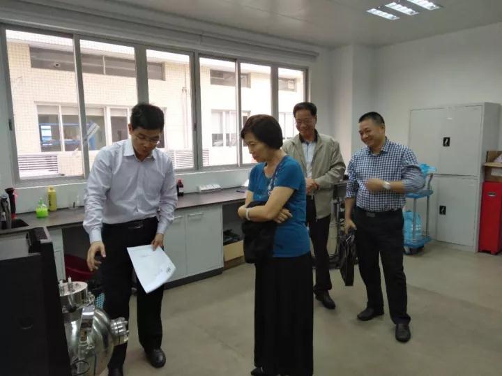 CQCEx粉尘爆炸烈度实验室参观交流.jpg
